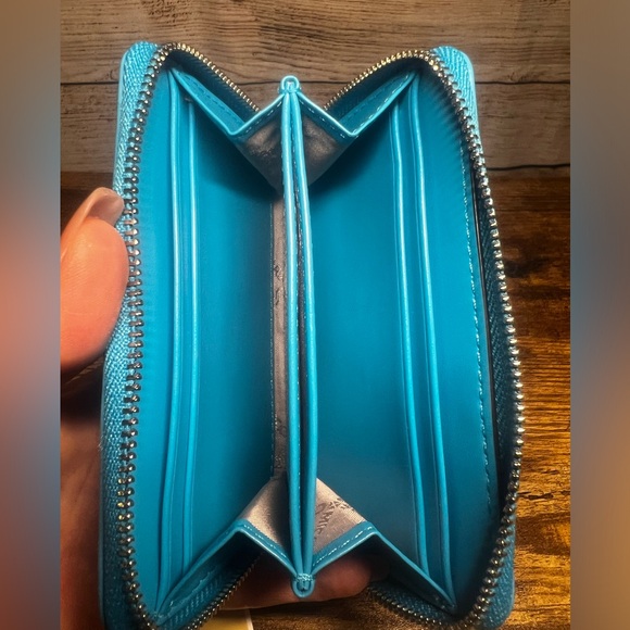 Michael Kors Jet Set Quilted Compact Wallet - Santorini Blue NWT - Picture 3 of 4